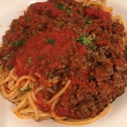 Lisa's Pizza & Italian Restaurant - Spaghetti with meat sauce