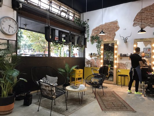 LA PELU by Jonathan Mas by null