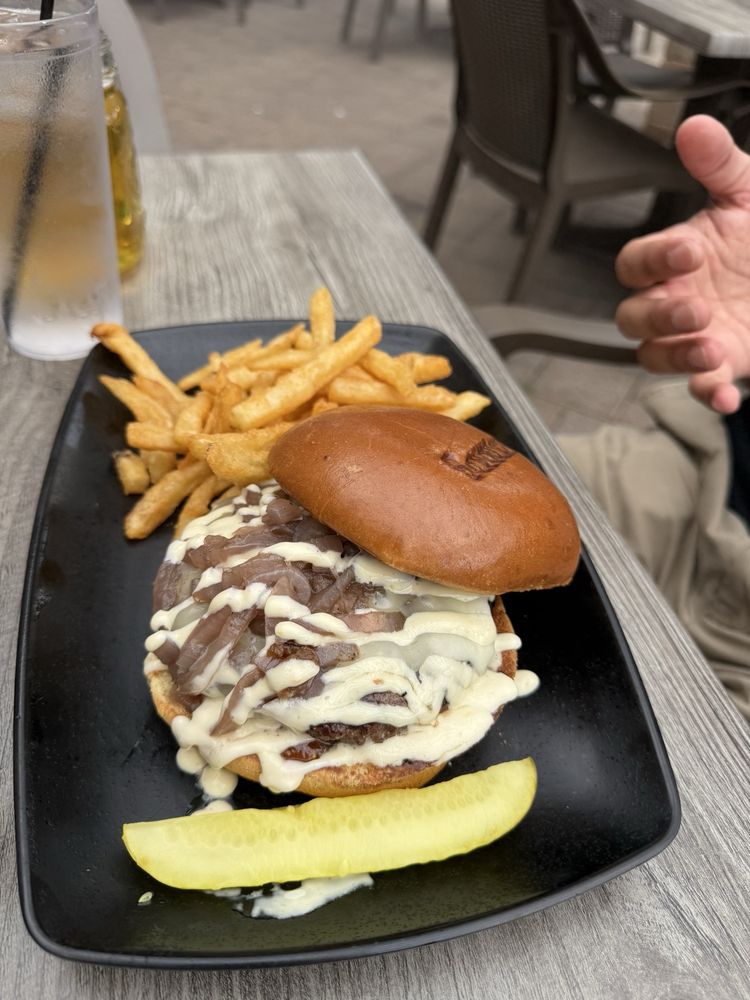 Backroads Burger & Bar