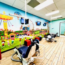 Children's Happy Teeth - Placentia - Our kid-friendly open bay treatment room.