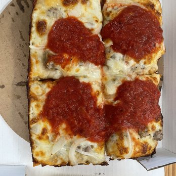 Doebs Pizzeria - Small Detroit Pizza - Pizza Near Me - Holland, Michigan Doebs Pizzeria - Small Detroit Pizza - Pizza Near Me - Holland, Michigan