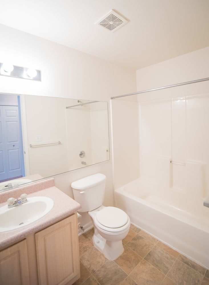 PINEWOODS CIRCLE APARTMENTS 25 Photos 34200 Pinewoods Cir, Romulus