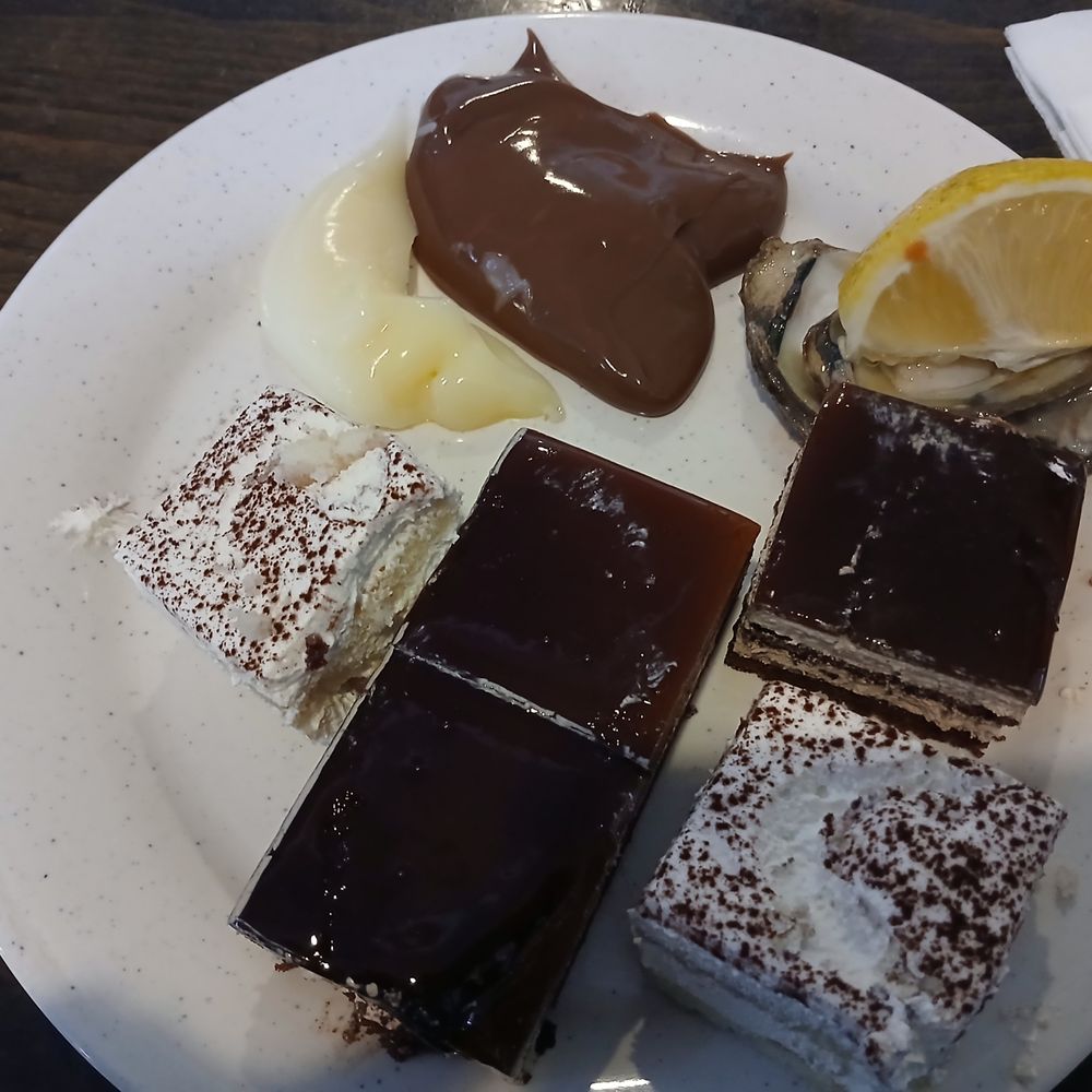 Seaport Buffet - Cakes were fantastic pudding was bitter. - Buffets Near Me - Brooklyn, New York Seaport Buffet - Cakes were fantastic pudding was bitter. - Buffets Near Me - Brooklyn, New York