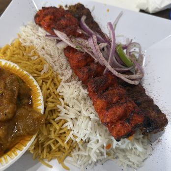 Courthouse Kabob - Chicken and Beef Kofta Combo Platter - Afghan Near Me - Arlington, Virginia Courthouse Kabob - Chicken and Beef Kofta Combo Platter - Afghan Near Me - Arlington, Virginia