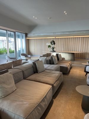 Hotel AKA Brickell by null
