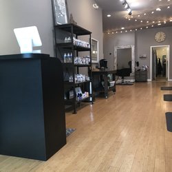 Salon 208 - View from the waiting area.