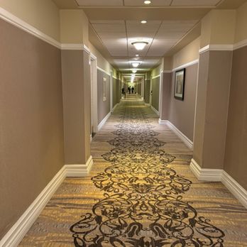 Fairmont Palliser - hallway - Hotels Near Me - Calgary, Alberta Fairmont Palliser - hallway - Hotels Near Me - Calgary, Alberta