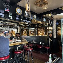 The Crown and Anchor - Inside restaurant