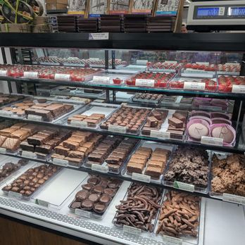 Li-Lac Chocolates - Industry City - Chocolatiers & Shops Near Me - Brooklyn, New York