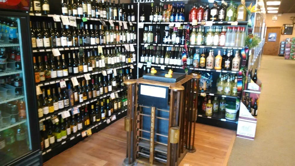 Crossroads Liquors Logo