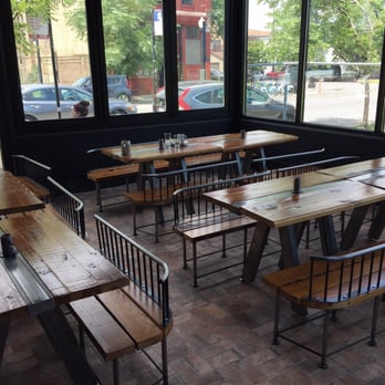Pleasant House Pub - Beer garden with aircon, very civilized - British Near Me - Chicago, Illinois Pleasant House Pub - Beer garden with aircon, very civilized - British Near Me - Chicago, Illinois