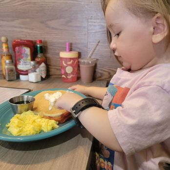 Country Griddle - Kids pancake plate. - American Near Me - Goodyear, Arizona