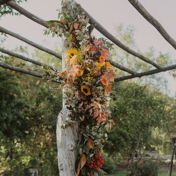 Flowers Annette Gomez - Arch piece that was repurposed for the sweetheart table after the ceremony. - Florists Near Me - Carlsbad, California Flowers Annette Gomez - Arch piece that was repurposed for the sweetheart table after the ceremony. - Florists Near Me - Carlsbad, California