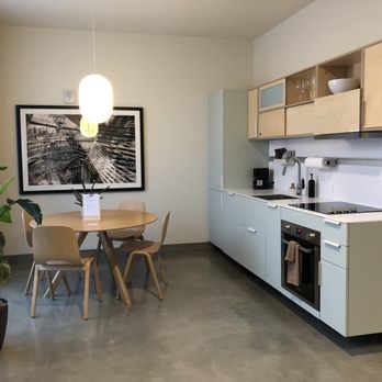 BentoLiving Chestnut Hill - View of the kitchen and dining area. - Apartments Near Me - Nashville, Tennessee