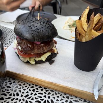 Monarch Izakaya Restaurant - Wagyu Teriyaki Burger - Cocktail Bars Near Me - Brooklyn, New York