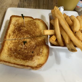 My Cafe - Kid's Grilled Cheese - Breakfast & Brunch Near Me - Flower Mound, Texas