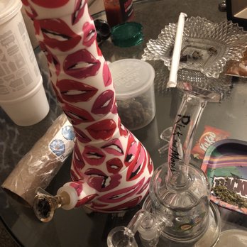 Cali Clouds - Badass bong and rig - Tobacco Shops Near Me - Los Angeles, California Cali Clouds - Badass bong and rig - Tobacco Shops Near Me - Los Angeles, California