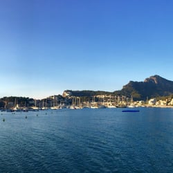 Es Canyis - View of the port.