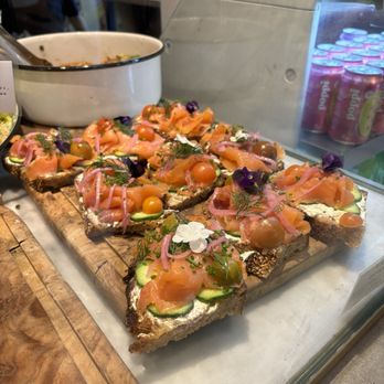Topanga Living Cafe - Cafes Near Me - Topanga, California Topanga Living Cafe - Cafes Near Me - Topanga, California