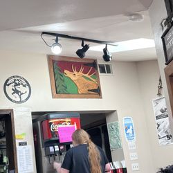 Cliff Droppers - Restaurant