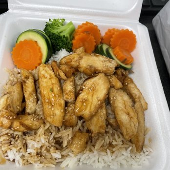 Ramen vs Pho - The teriyaki chicken - Vietnamese Near Me - Fresno, California Ramen vs Pho - The teriyaki chicken - Vietnamese Near Me - Fresno, California