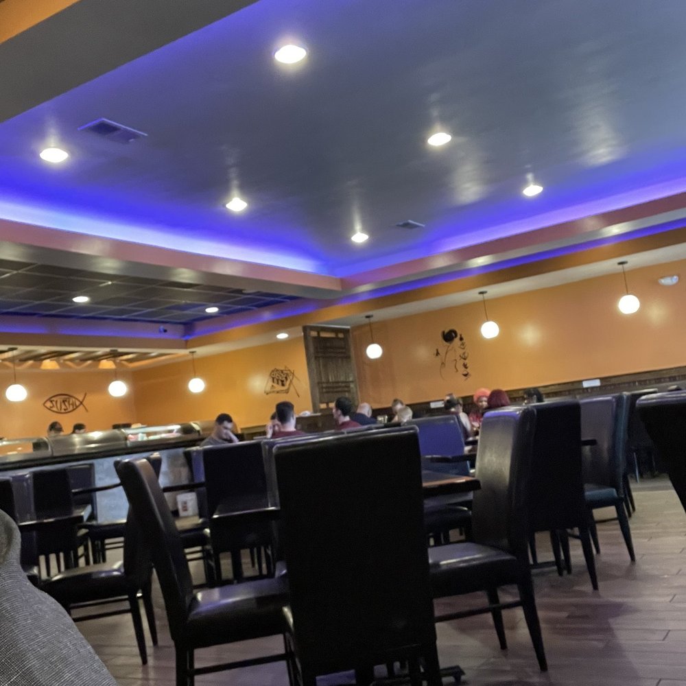 Kings Sushi - Nice big dining room - Sushi Bars Near Me - Charleston, South Carolina