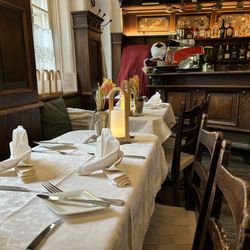 Cafe Tomaselli - Inside the restaurant