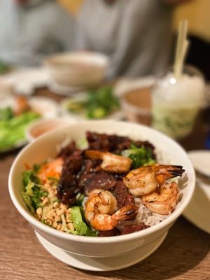 Phở Duyên Mai by null