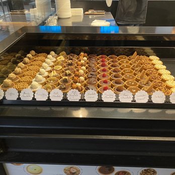 De Foodhallen - Mini tarts - Food Court Near Me - Amsterdam, New Hampshire De Foodhallen - Mini tarts - Food Court Near Me - Amsterdam, New Hampshire