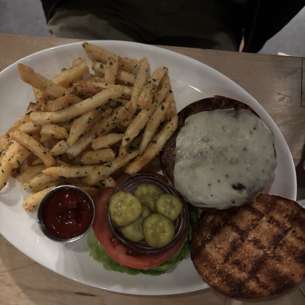 Fanny's - Burger - Cocktail Bars Near Me - Los Angeles, California