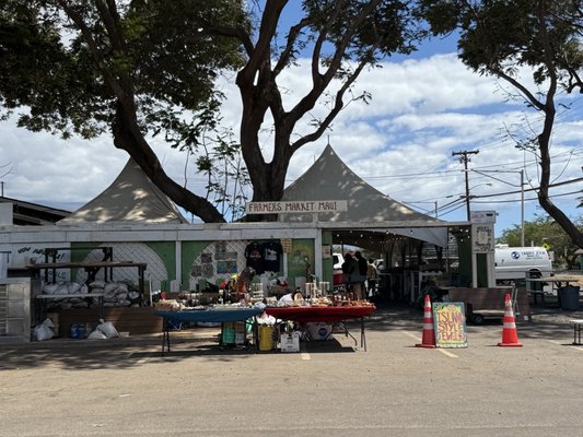 Farmers Market Maui by null