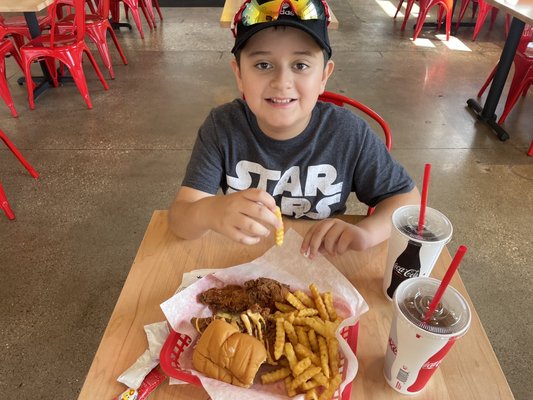 Dave's Hot Chicken by null