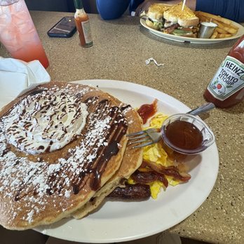 Chino Cafe - Yumm - Cafes Near Me - Chino, California