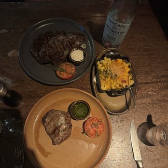 Meat On Ocean - Ribeye Filet Mignon Mac and Cheese - Steakhouses Near Me - Santa Monica, California Meat On Ocean - Ribeye Filet Mignon Mac and Cheese - Steakhouses Near Me - Santa Monica, California