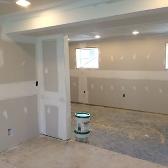 Desler Painting - Before of basement kitchenette - Painters Near Me - Huntingtown, Maryland Desler Painting - Before of basement kitchenette - Painters Near Me - Huntingtown, Maryland