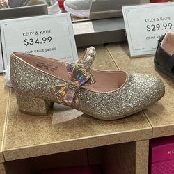 DSW Designer Shoe Warehouse