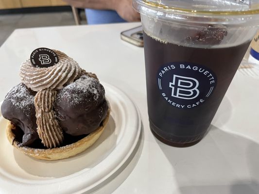 Paris Baguette by null