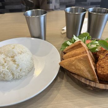 Eaton Cafe - Ramen Near Me - Elmhurst, New York Eaton Cafe - Ramen Near Me - Elmhurst, New York
