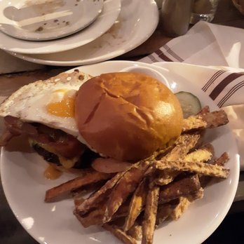 Fat Cats - House burger with sweet potato fries - New American Near Me - Cleveland, Ohio Fat Cats - House burger with sweet potato fries - New American Near Me - Cleveland, Ohio