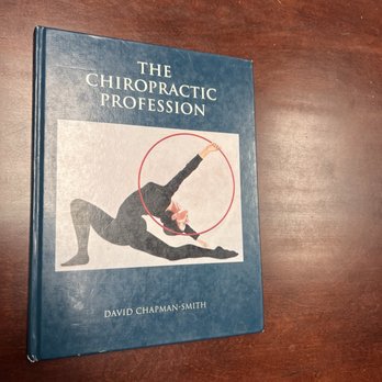 Dr Brad Hayes - Chiropractic Doctors - Book in waiting area - Chiropractors Near Me - Tulsa, Oklahoma Dr Brad Hayes - Chiropractic Doctors - Book in waiting area - Chiropractors Near Me - Tulsa, Oklahoma