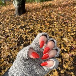 The Herbal Nail Spa - Dip powder manicure by Maddie