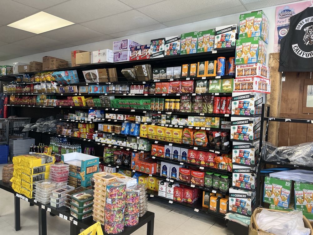 The Purest Food Market Logo