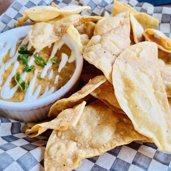 Brahma Bar and Grill - Tri Tip Queso - New American Near Me - Fair Oaks, California
