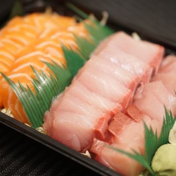Kyung's Seafood - Salmon sashimi cuts were good but Really disappointed on the Hamachi cuts *12/20/2020 - Seafood Near Me - Honolulu, Hawaii
