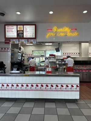 In-N-Out Burger by null