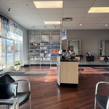 Supercuts - Hair Salons Near Me - TOPSHAM, Maine