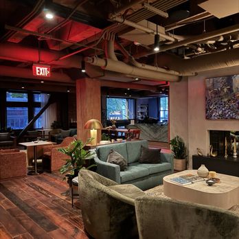 Populus - Hotels Near Me - Seattle, Washington