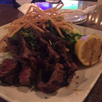 Art Marble 21 - Flatiron steak salad - Cocktail Bars Near Me - Seattle, Washington