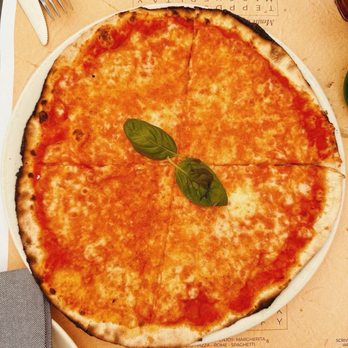 Massenzio - Margarita pizza - Roman Near Me - Rome, RM Massenzio - Margarita pizza - Roman Near Me - Rome, RM