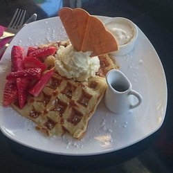 Sundays Ice Cream & Coffee Bar - Audreys Delight